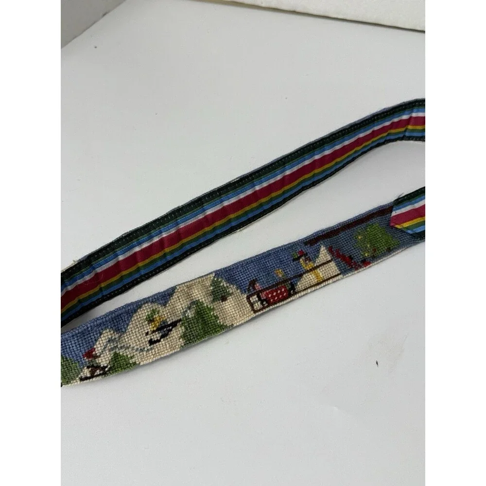 Vtg  LL Bean Needlepoint Belt Alpine Apres Ski CabinCore Women D Ring M